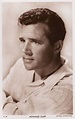 Howard Duff