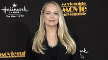 Cindy Bond 2019 Movieguide Awards Red Carpet - YouTube