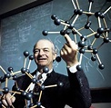 World of faces Linus Carl Pauling – outstanding chemist - World of faces