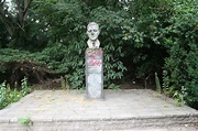 Anton-Saefkow-Denkmal – Bildhauerei in Berlin