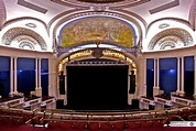 The Orpheum Theatre in Boston opens its doors for the first time in ...