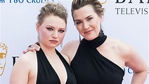 Así es Mia Threapleton, la hija de Kate Winslet: una infancia lejos de ...