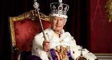 Re Carlo III, le prime foto ufficiali dopo l'incoronazione: scettro in ...