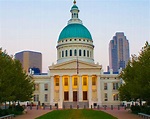 Explore St Louis-The Old Courthouse