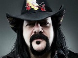 Pantera drummer and Arlington native Vinnie Paul Abbott dies ...