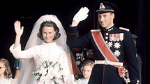 Hace 53 años, Harald V y Sonia de Noruega protagonizaron su propia boda ...