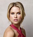 A Look at Extremely Gorgeous Actress Alice Eve