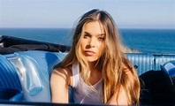 HAILEE STEINFELD – Coast Promos, 2022 – HawtCelebs