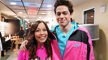 Pete Davidson Opens Up About Living With His Mom During 'Saturday Night ...