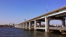 A Pinoy in Korea: The Jamsu Bridge And The Floating Island!