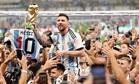 Las 10 mejores fotos de Lionel Messi con la Copa del Mundo que ganó en ...