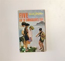 Five go to Smuggler's Top - Enid Blyton. Secondhand. – The Story Station
