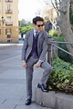 ideas de traje gris para hombre con traje gris de cuadros, chaleco azul ...