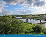 Petrovsky Val Kopys Belarus. Zicht Op De Brug Over De Dikker. Stock ...