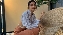 Camila Mendes prova mais uma vez a brasileira que é; vem ver – Febre Teen