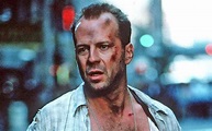 Bruce Willis y el día que casi muere filmando Duro de Matar - CHIC Magazine