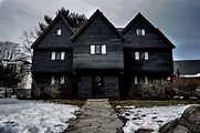 The Story Behind Salem's Haunted Witch House - Amy's Crypt