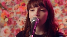 Chvrches Leave a Trace Live. Beautiful video. In Session 1080p HD - YouTube