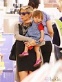 Elsa Pataky de compras en Los Angeles con su hija India Rose - Elsa ...