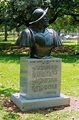 Statue_of_Alvar_Nuñez_Cabeza_de_Vaca,_Houston_TX_-_panoramio ...