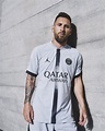 El París Saint-Germain presentó la nueva camisa de visitante