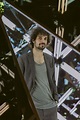 Fabrizio Moretti, drummer of the Strokes, invites you to step into the rhythm of light - Los ...