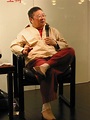 香港著名作家倪匡先生-搜狐大视野-搜狐新闻
