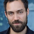 Alex Hassell - Bio, Age, Height, Career, Married, Net Worth, Facts