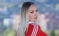 La modelo Daniella Chávez y su amor por la Selección de Chile