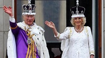 Carlos III y Camila culminaron su coronación con un saludo desde el ...