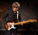 Fender starts shipping new Eric Johnson Virginia Stratocaster Artist ...