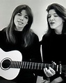 The Simon Sisters (Carly and Lucy) | Carly simon, Singer, Carly