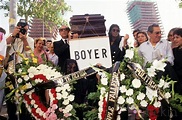 José María Ruiz-Mateos simula el funeral de Miguel Boyer - Foto en ...