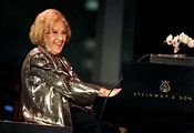 Marian McPartland dies at 95; pioneering female jazz pianist - Los ...