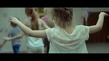 De Nærmeste - Trailer (Homesick) - YouTube