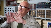 Tony Sale: Computer restoration memorial prize launched - BBC News