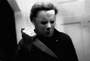 Michael Myers GIF - MichaelMyers Halloween1978 Killer - Discover ...