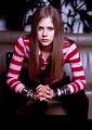 Avril Lavigne - Photoshoot #007: Renaud Corlouer (2002) - Anichu90 ...