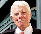 Peter Graves Biography - Facts, Childhood, Family Life & Achievements