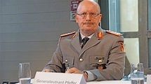 Generalleutnant Erich Pfeffer – B.Z. Berlin
