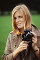 RIP Linda McCartney, who died of breast cancer 22 years ago today (4-17 ...