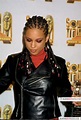 Alicia Keys | 90s makeup trends, Alicia keys style, Creative makeup looks