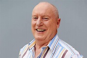 Home & Away turns 35, Ray Meagher signs new 5 year contract. | TV Tonight