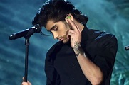 13-When-He-Gives-off-Vintage-Singing-Vibes Zayn Malik Pics-30 Hottest ...
