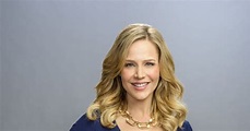 Julie Benz as Meredith on Charming Christmas