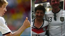 Thomas Müller: Mama und Papa Klaudia und Gerhard bleiben bis zum WM ...