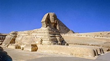 La Sfinge è una scultura messa solitamente vicino alle piramidi per ...