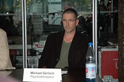Michael Gerlach | Michael Gerlach bei einer Pressekonferenz … | Flickr