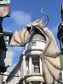 Dragon from gringotts bank in diagon alley at the Wizarding World of ...