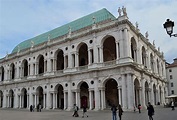Famous Renaissance Architecture -Discover Its Most Astonishing Buildings